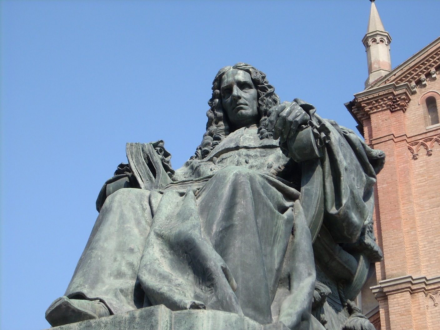 Marcello Malpighi's monument, Crevalcore, Italy - 03.JPG
